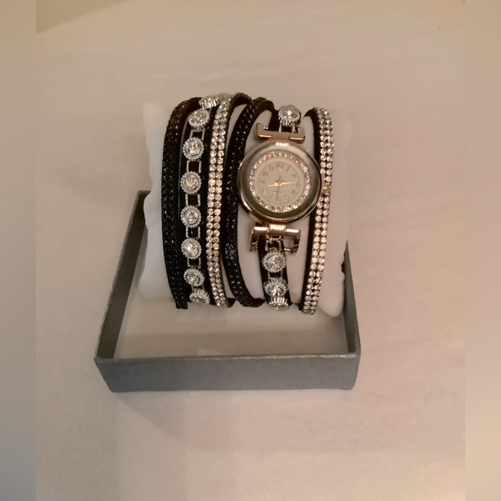 😊Brand new wrap watch , black, silver & rose gold, fashion with crystals.
